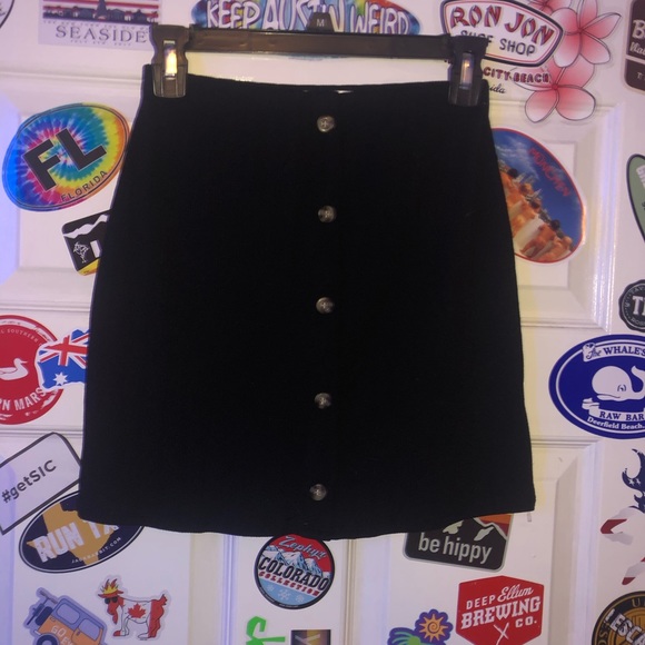 MINI SKIRT BLACK!!🔥🔥 - Picture 1 of 4